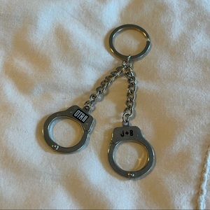 Beyoncé and Jay-Z On the Run II tour keychain